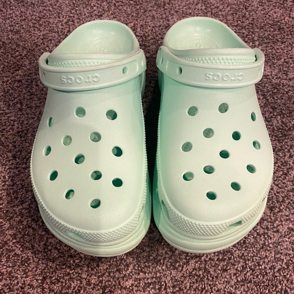 Womens bae platform crocs